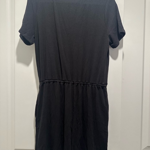 Women’s Loose Wrap V Neck Waist Romper with Pockets - Black - Medium - Picture 2 of 2